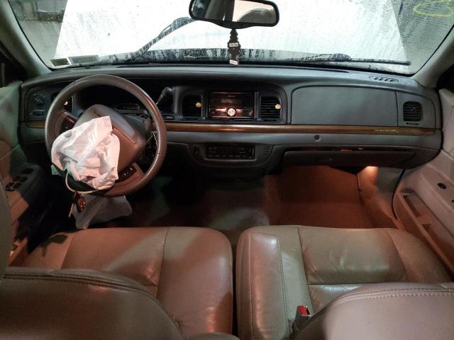 Photo 8 from auction – 2005 FORD CROWN VICT with VIN 2FDHP74W85X117087