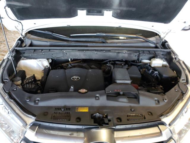 Photo 12 from auction – 2018 TOYOTA HIGHLANDER with VIN 5TDZZRFH7JS235198