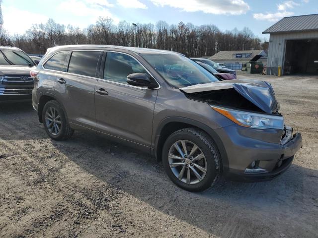 Photo 4 from auction – 2015 TOYOTA HIGHLANDER with VIN 5TDDKRFH7FS217094