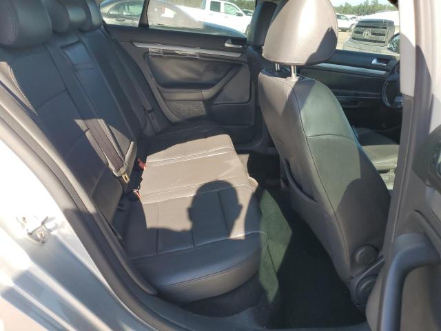 Photo 10 from auction – 2008 VOLKSWAGEN JETTA WOLF with VIN 3VWRJ71K88M128957