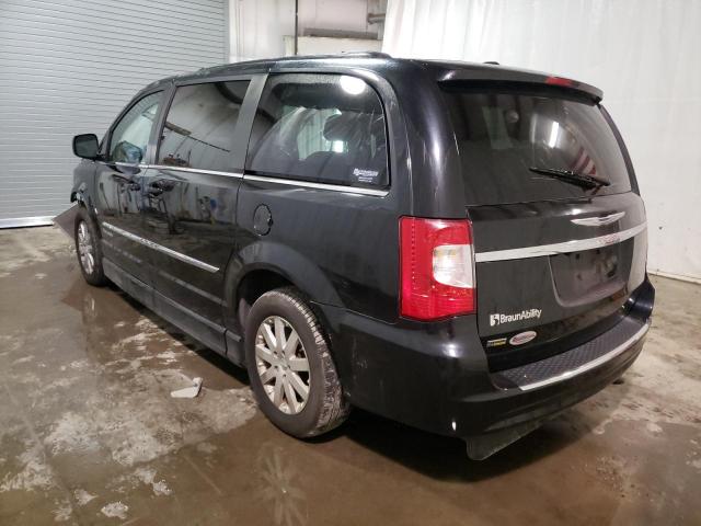 Photo 2 from auction – 2015 CHRYSLER TOWN & COU with VIN 2C4RC1BG7FR565858