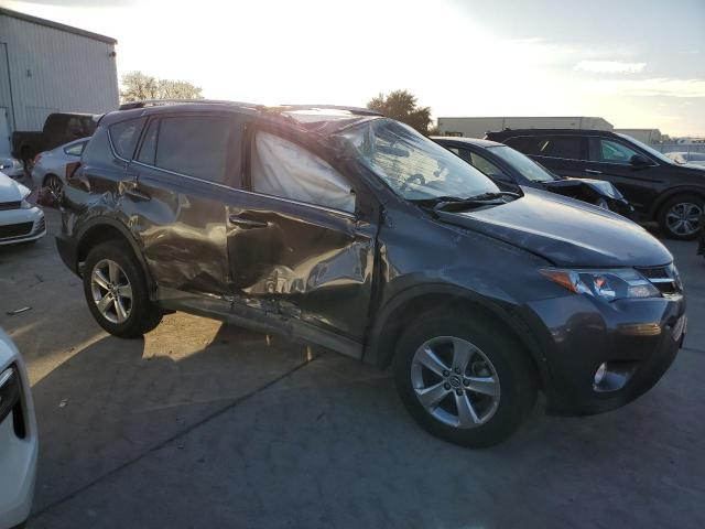Photo 4 from auction – 2015 TOYOTA RAV4 XLE with VIN 2T3WFREV6FW145940