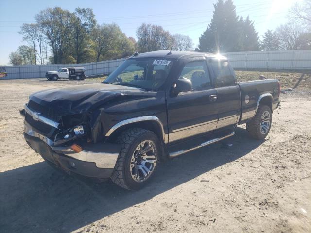 CHEVROLET SILVERADO 2005 with VIN 1GCEK19B25E272845 - Photo from auction
