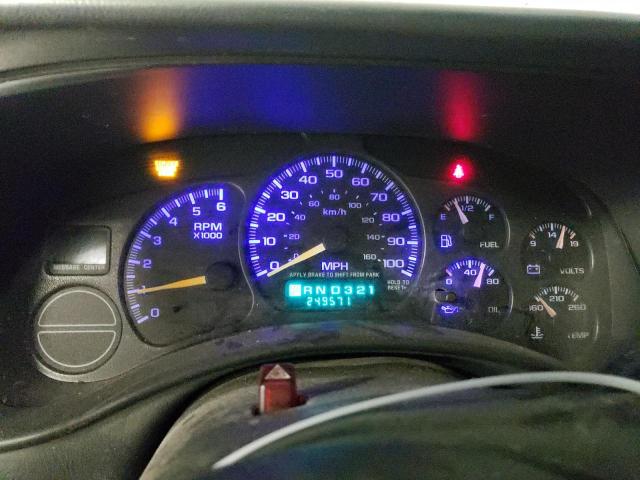 Photo 9 from auction – 2001 CHEVROLET SILVERADO with VIN 2GCEK19T111271495