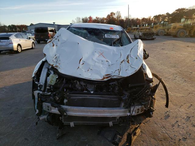 Photo 5 from auction – 2017 HONDA CR-V EXL with VIN 2HKRW2H85HH656365