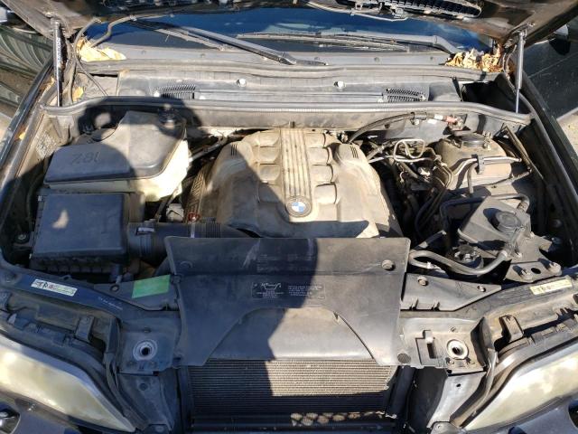 Photo 12 from auction – 2004 BMW X5 4.8IS with VIN 5UXFA935X4LE81710