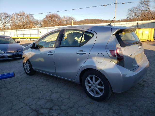 Photo 2 from auction – 2012 TOYOTA PRIUS C with VIN JTDKDTB35C1517931