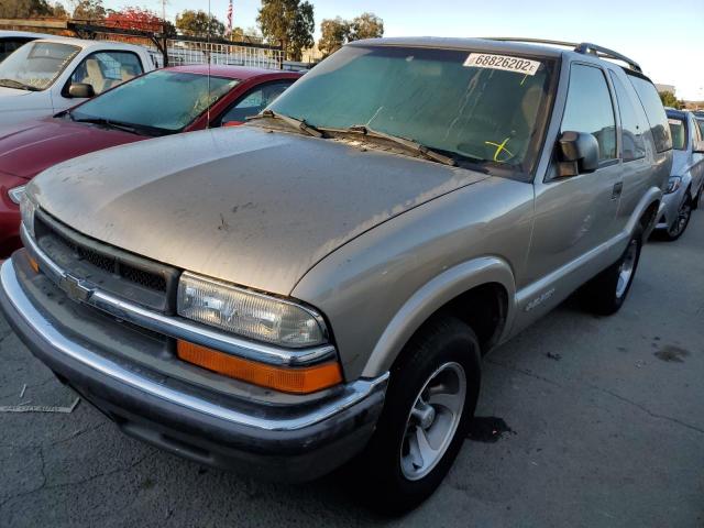 CHEVROLET BLAZER 2001 with VIN 1GNCS18W91K145735 - Photo from auction