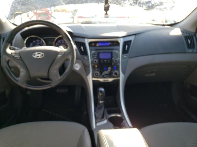 Photo 8 from auction – 2011 HYUNDAI SONATA SE with VIN 5NPEC4AC3BH196812