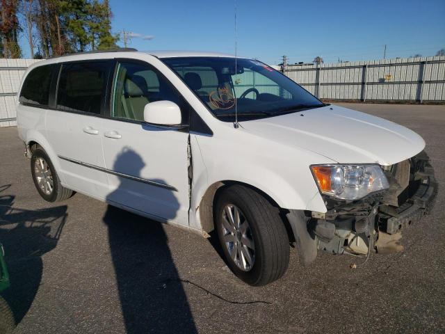 Photo 4 from auction – 2016 CHRYSLER TOWN & COU with VIN 2C4RC1BGXGR187469