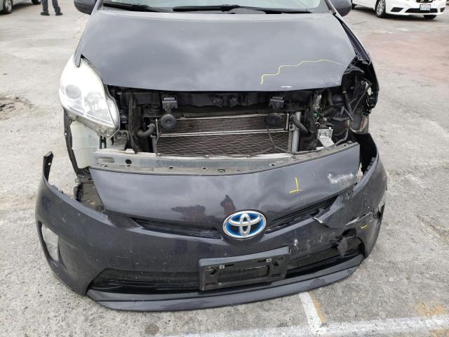 Photo 12 from auction – 2013 TOYOTA PRIUS with VIN JTDKN3DU9D1722902