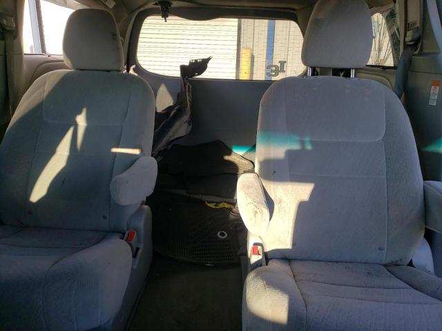 Photo 10 from auction – 2015 TOYOTA SIENNA LE with VIN 5TDJK3DC5FS108639
