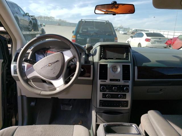 Photo 8 from auction – 2010 CHRYSLER TOWN & COU with VIN 2A4RR5D10AR148356