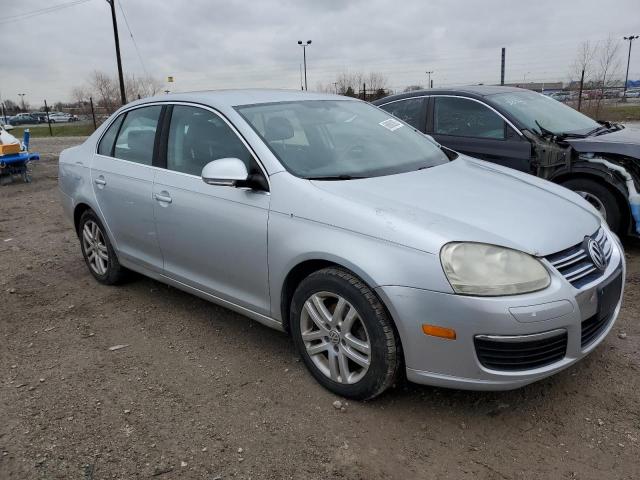 Photo 4 from auction – 2007 VOLKSWAGEN JETTA 2.5 with VIN 3VWRF71K07M023085