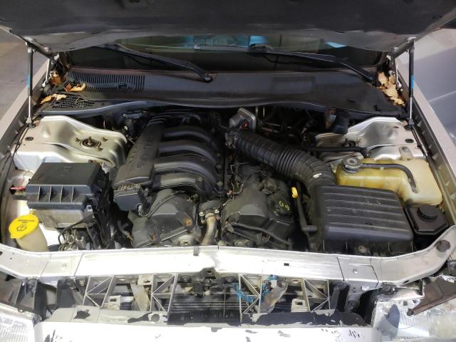 Photo 11 from auction – 2005 CHRYSLER 300 with VIN 2C3JA43R25H696497