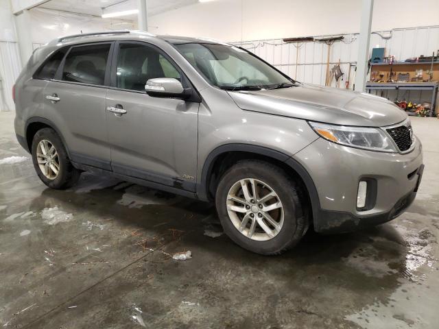 Photo 4 from auction – 2014 KIA SORENTO LX with VIN 5XYKTDA60EG516645