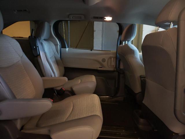 Photo 11 from auction – 2021 TOYOTA SIENNA LE with VIN 5TDKRKEC7MS062849