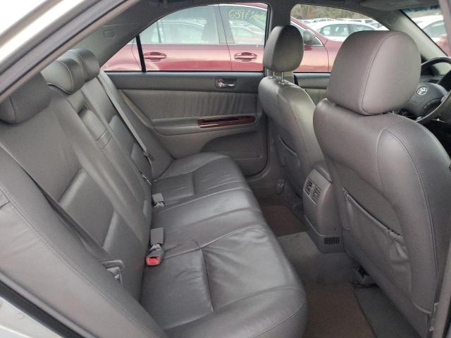 Photo 10 from auction – 2005 TOYOTA CAMRY LE with VIN 4T1BF30K05U595664