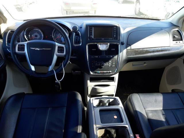 Photo 8 from auction – 2015 CHRYSLER TOWN & COU with VIN 2C4RC1BG4FR570807