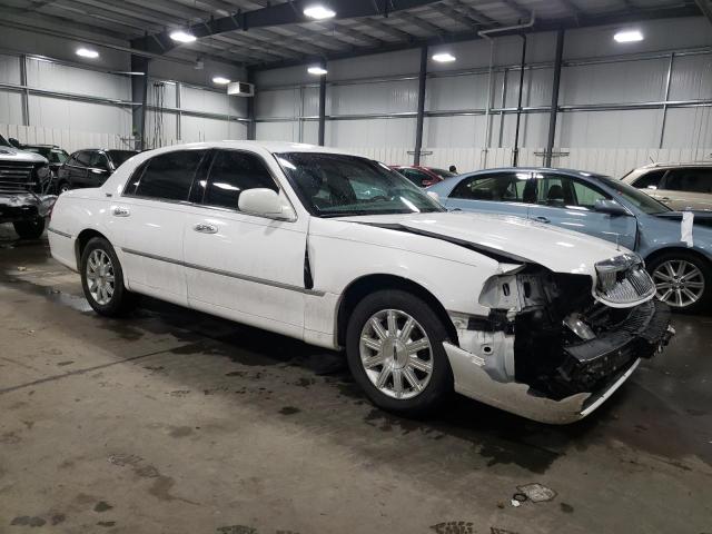 Photo 4 from auction – 2011 LINCOLN TOWN CAR S with VIN 2LNBL8CV6BX752369