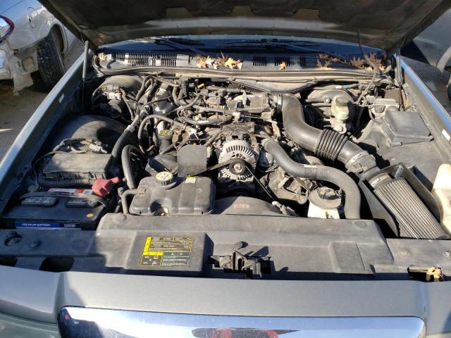 Photo 11 from auction – 2003 MERCURY GRAND MARQ with VIN 2MEFM75W43X632749