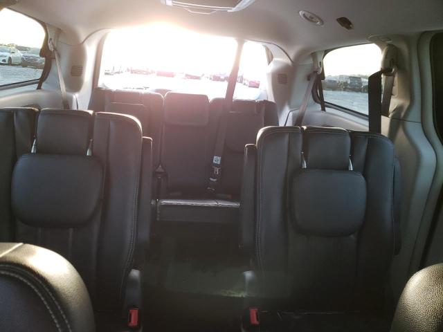 Photo 10 from auction – 2014 CHRYSLER TOWN & COU with VIN 2C4RC1BG4ER111307