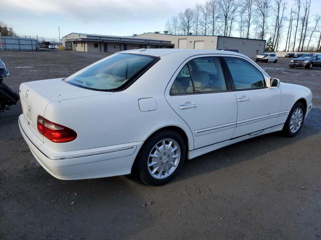 Photo 3 from auction – 2001 MERCEDES-BENZ E 320 with VIN WDBJF65J81B165032