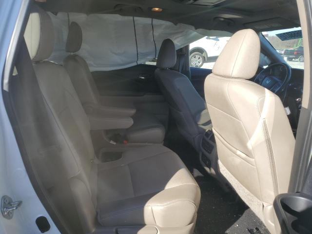 Photo 11 from auction – 2017 HONDA PILOT ELIT with VIN 5FNYF6H0XHB002330
