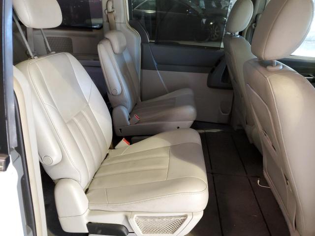 Photo 11 from auction – 2008 CHRYSLER TOWN & COU with VIN 2A8HR54PX8R744678