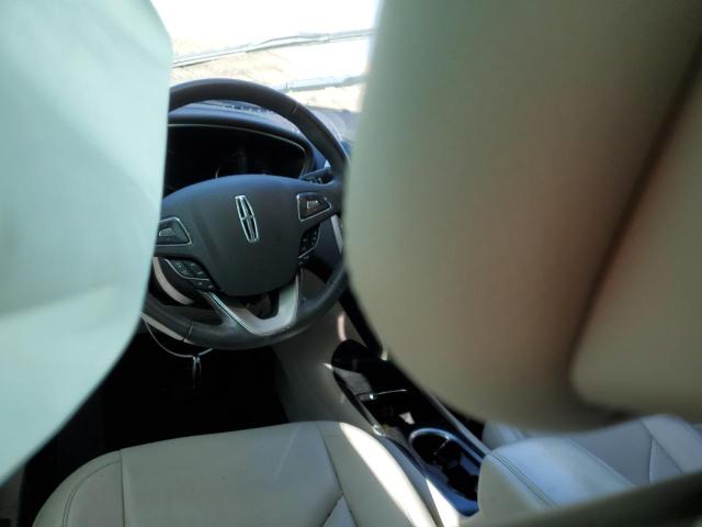 Photo 8 from auction – 2017 LINCOLN MKC PREMIE with VIN 5LMCJ1C94HUL69578
