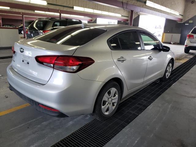 Photo 3 from auction – 2017 KIA FORTE LX with VIN 3KPFK4A70HE047409