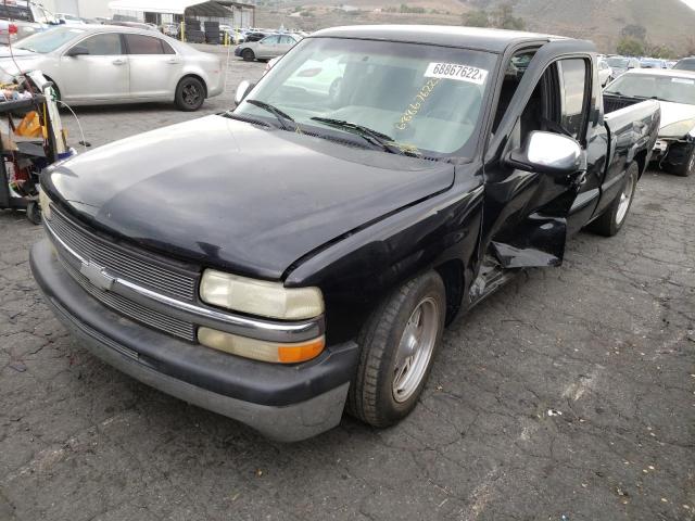 CHEVROLET SILVERADO 2000 with VIN 2GCEC19V9Y1210758 - Photo from auction