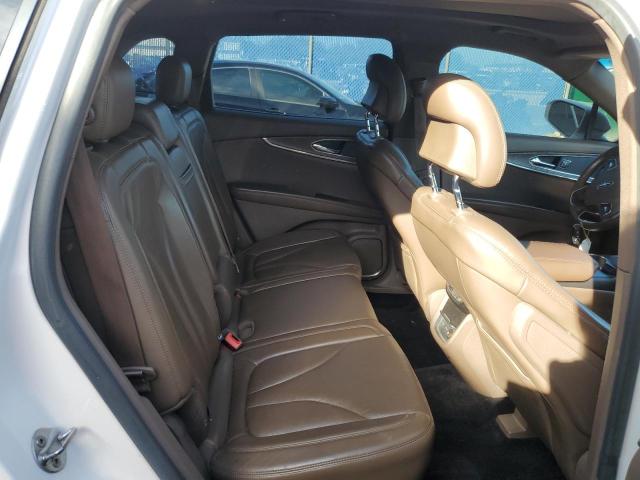 Photo 11 from auction – 2016 LINCOLN MKX RESERV with VIN 2LMTJ6LR2GBL44056