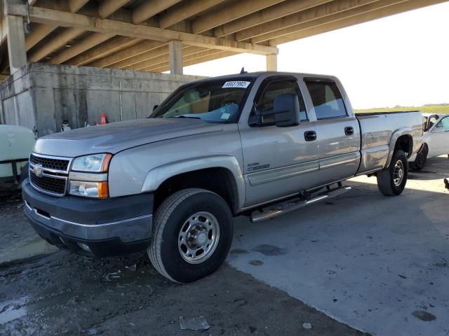 CHEVROLET SILVERADO 2006 with VIN 1GCHC23D16F204980 - Photo from auction