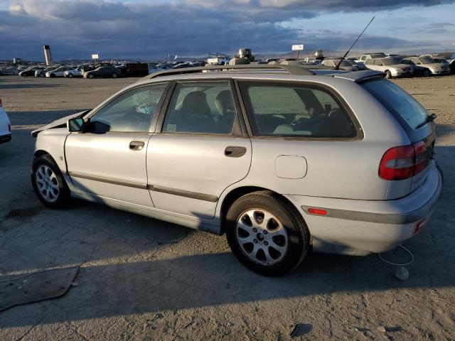 Photo 2 from auction – 2000 VOLVO V40 with VIN YV1VW2557YF487205