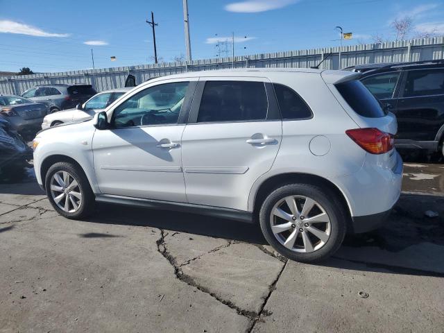 Фото 2 с аукциона – 2015 MITSUBISHI OUTLANDER с VIN 4A4AR4AU1FE025609