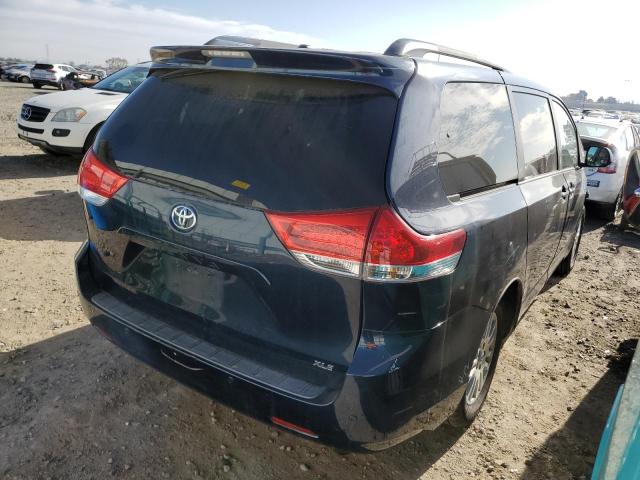 Photo 3 from auction – 2011 TOYOTA SIENNA XLE with VIN 5TDYK3DC5BS086876