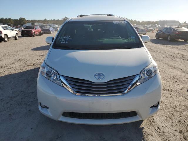 Photo 5 from auction – 2017 TOYOTA SIENNA XLE with VIN 5TDYZ3DC4HS774422