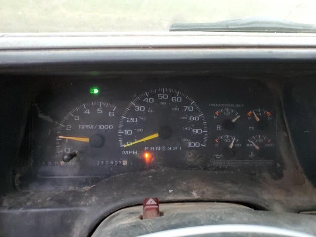 Photo 9 from auction – 1998 CHEVROLET GMT-400 C1 with VIN 2GCEC19R0W1157061
