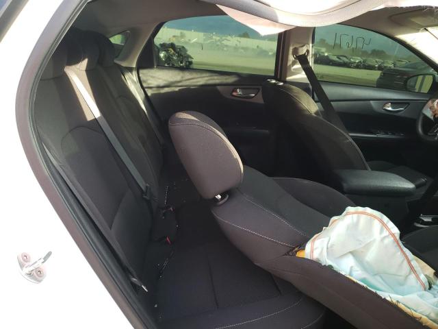 Photo 10 from auction – 2019 KIA FORTE FE with VIN 3KPF24AD1KE110515