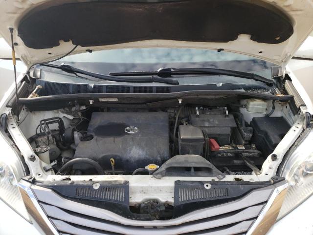 Photo 12 from auction – 2015 TOYOTA SIENNA XLE with VIN 5TDYK3DC4FS642441