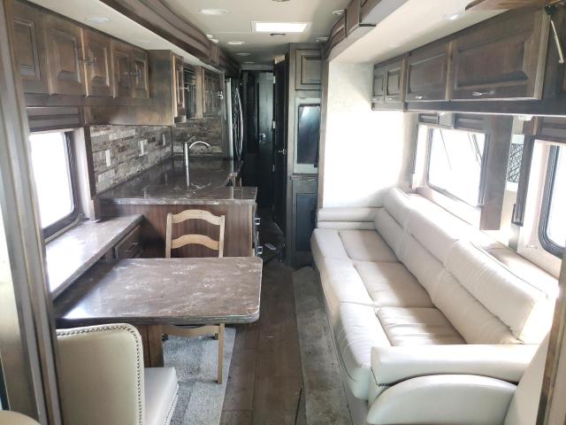 Photo 6 from auction – 2018 FREIGHTLINER CHASSIS XC with VIN 4UZACWFC0JCJW0780