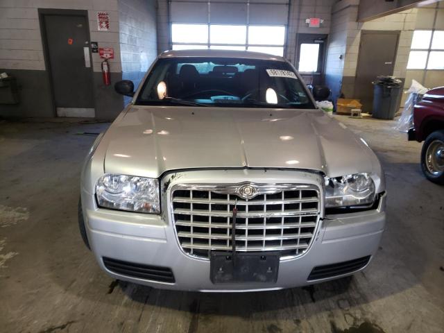 Photo 5 from auction – 2005 CHRYSLER 300 with VIN 2C3JA43R25H696497