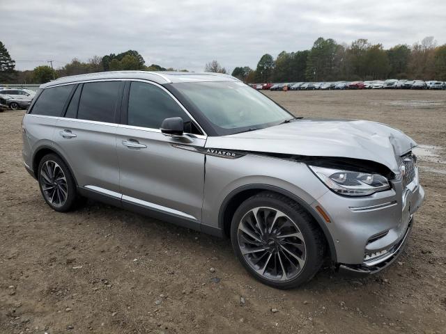 Photo 4 from auction – 2021 LINCOLN AVIATOR RE with VIN 5LM5J7WC0MGL09034