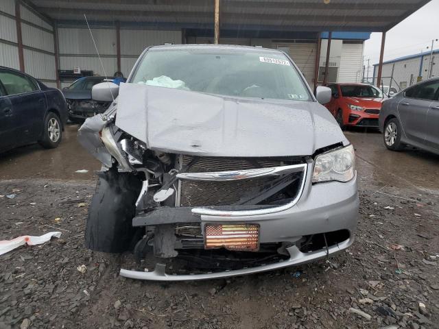 Photo 5 from auction – 2013 CHRYSLER TOWN & COU with VIN 2C4RC1BG3DR747828