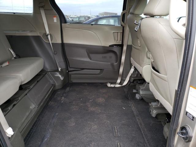 Photo 11 from auction – 2016 TOYOTA SIENNA XLE with VIN 5TDYK3DC4GS760443