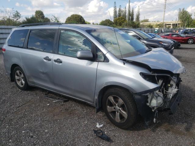 Photo 4 from auction – 2014 TOYOTA SIENNA with VIN 5TDZK3DCXES410722