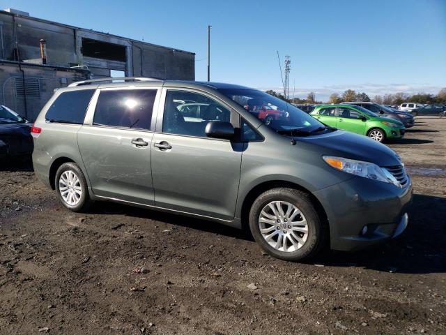 Photo 4 from auction – 2014 TOYOTA SIENNA XLE with VIN 5TDYK3DC9ES447613