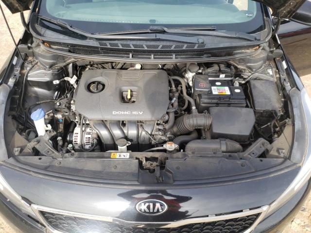 Photo 11 from auction – 2017 KIA FORTE LX with VIN 3KPFK4A78HE059548