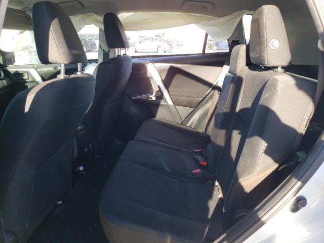 Photo 11 from auction – 2017 TOYOTA RAV4 LE with VIN JTMZFREV1HJ702106